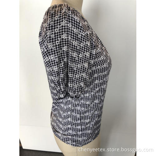 Round neck checked with short sleeves